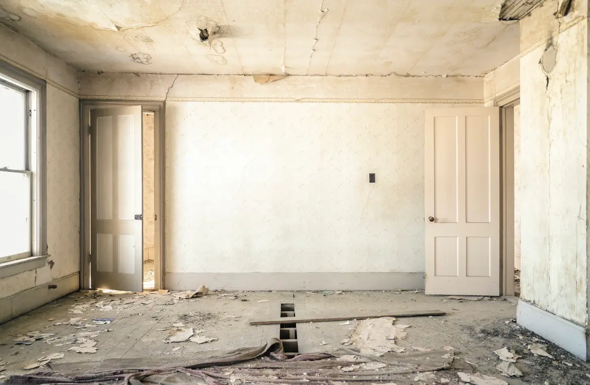 Waste disposal crew managing a cleanout project in Yosemite Lakes